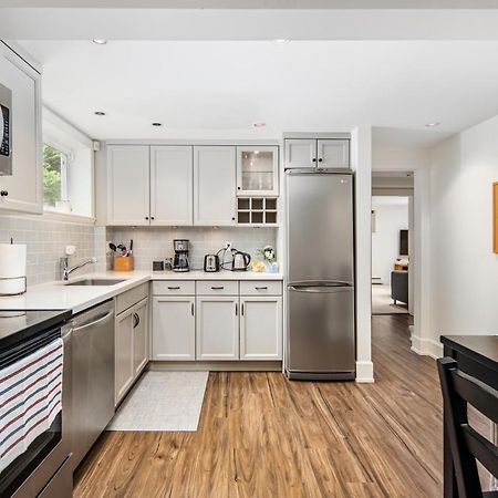 Gorgeous 4 Bedroom Garden Level Suite At Vancouver West & Ubc Esterno foto